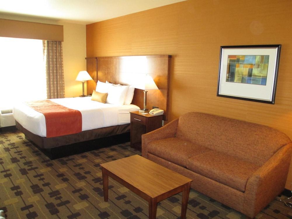 Best Western Plus Delta Inn & Suites Oakley Экстерьер фото