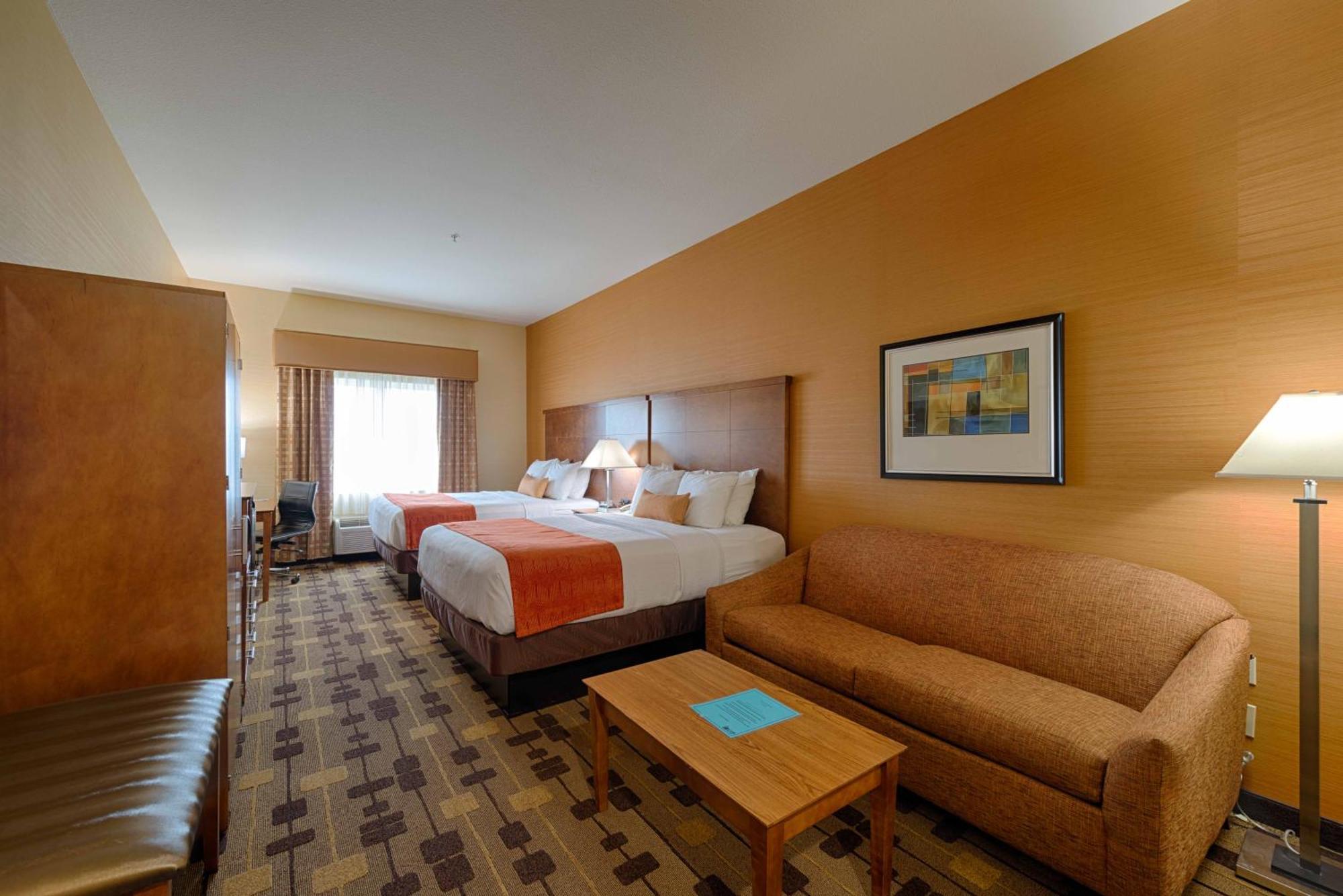 Best Western Plus Delta Inn & Suites Oakley Экстерьер фото