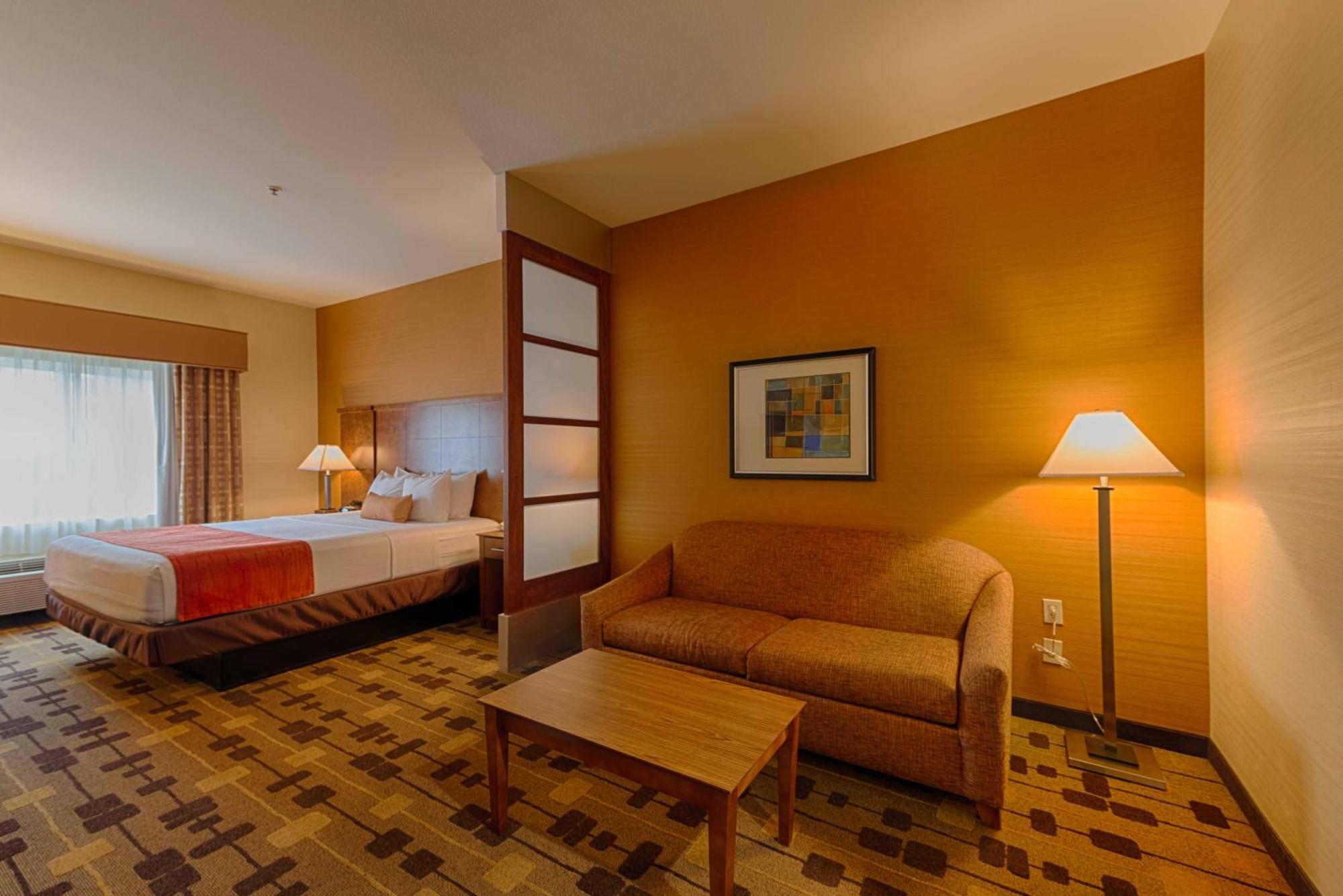Best Western Plus Delta Inn & Suites Oakley Экстерьер фото