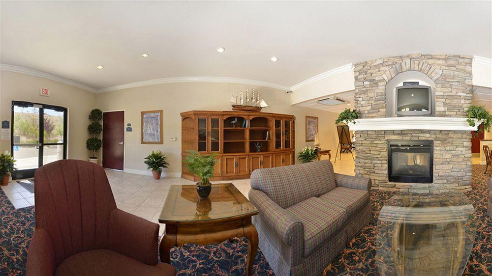 Best Western Plus Delta Inn & Suites Oakley Экстерьер фото