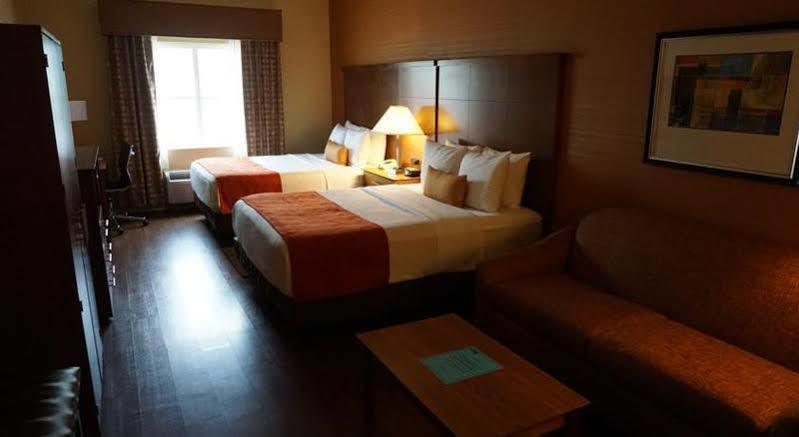 Best Western Plus Delta Inn & Suites Oakley Экстерьер фото